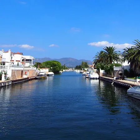 Holiday Porto Fino 33-35c Empuriabrava
